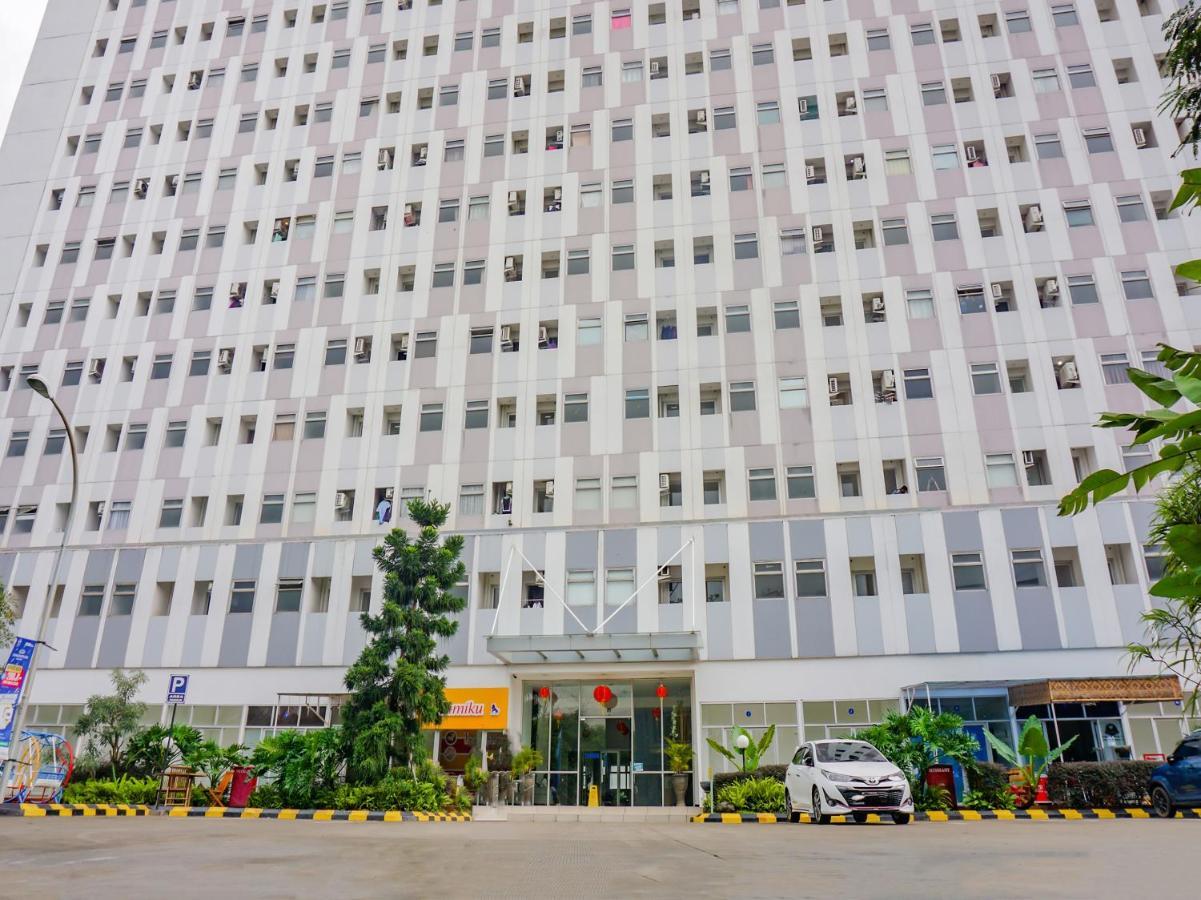 Vaccinated Staff - OYO 90241 Gunung Putri Square Apartment Bogor Exterior foto